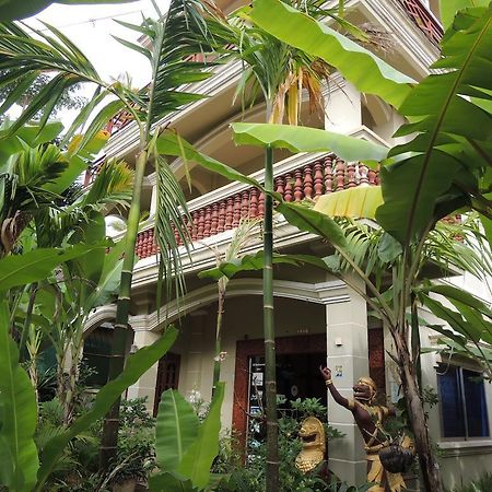 Angkor Reas Guesthouse Siem Reap Exterior photo