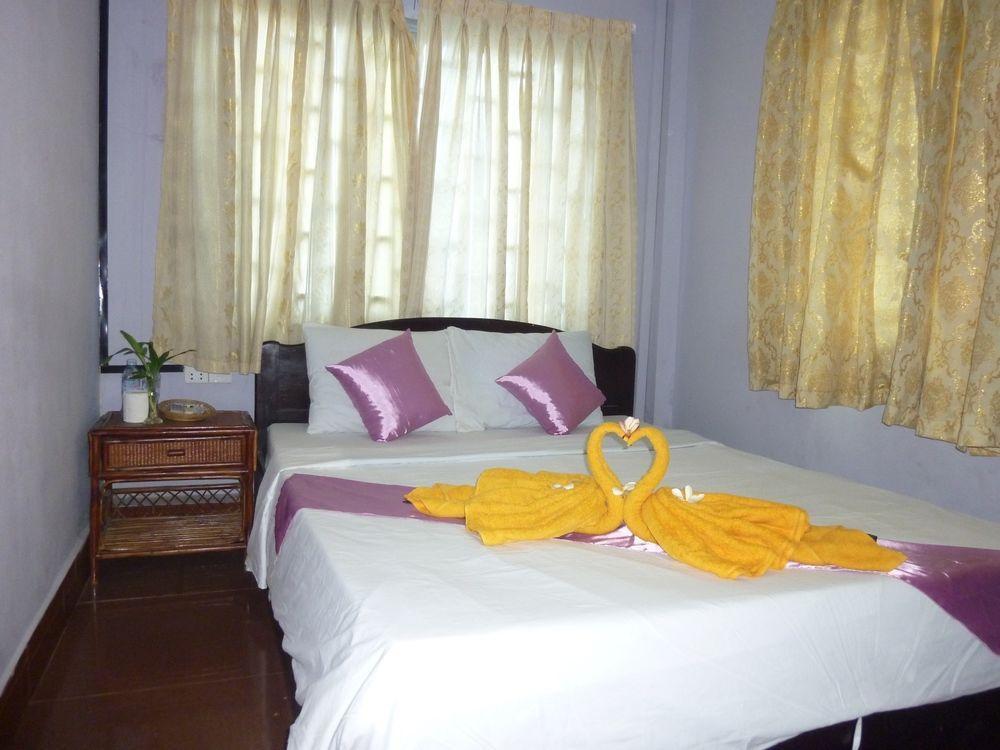 Angkor Reas Guesthouse Siem Reap Exterior photo