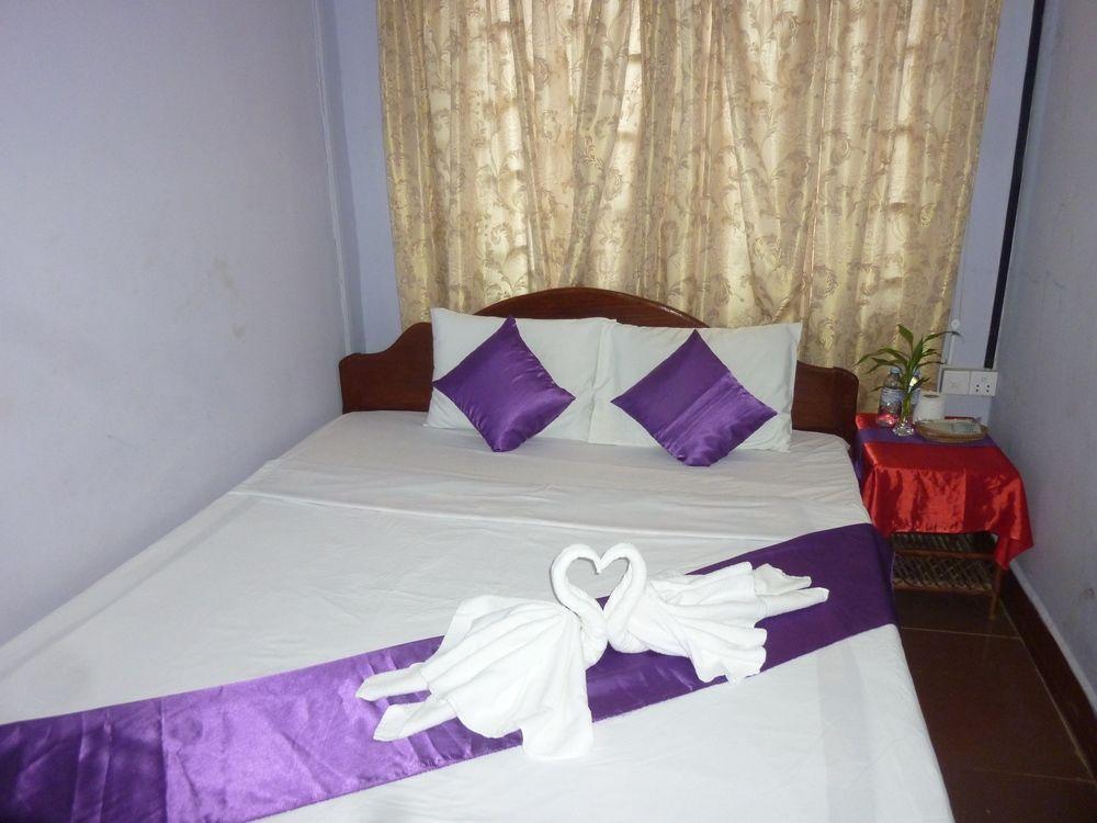 Angkor Reas Guesthouse Siem Reap Exterior photo