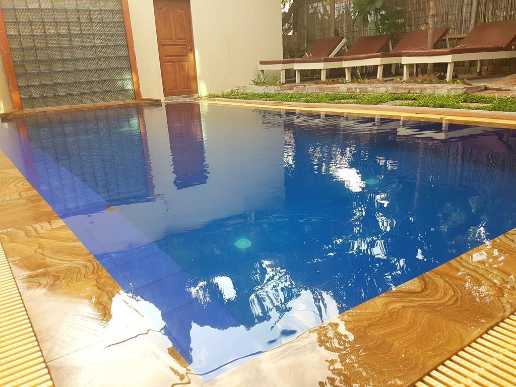 Angkor Reas Guesthouse Siem Reap Exterior photo